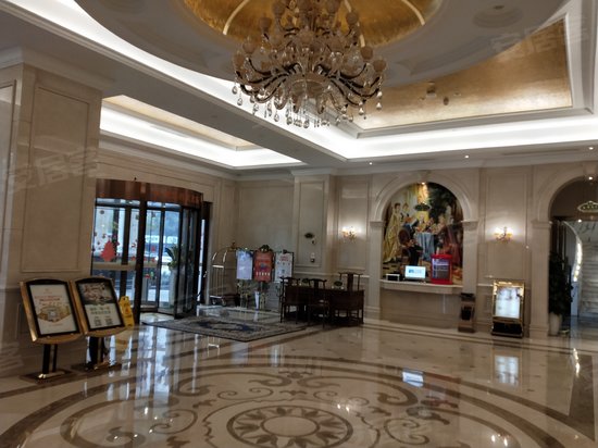 长大鎏金综合楼 