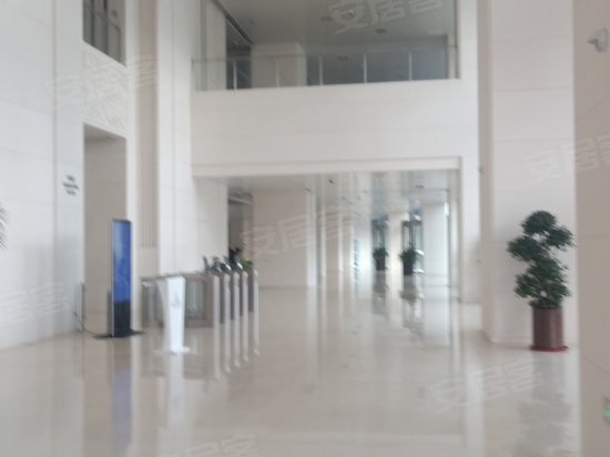 中国人寿保险山东省分公司办公楼 