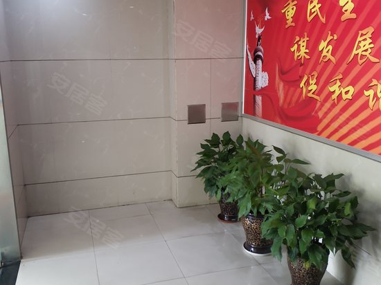 汇成民聚商务楼 