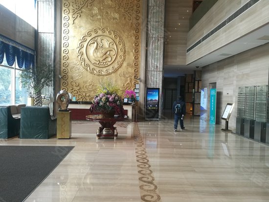 鄂尔多斯艾力大厦 