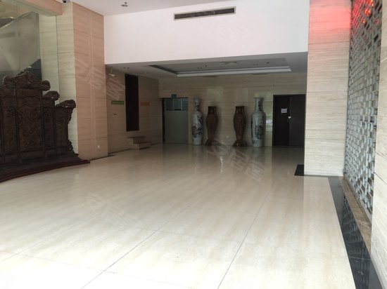 广西发展大厦东楼 