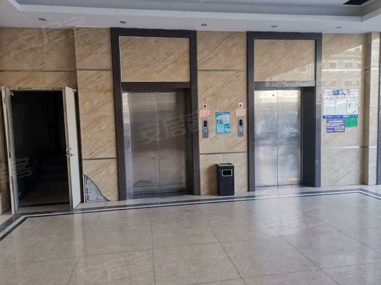 同粤国际商贸大厦 