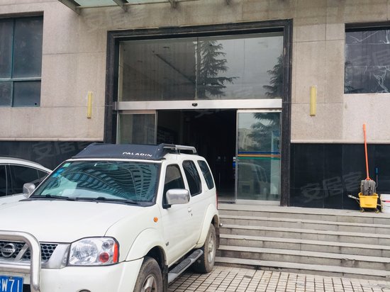 联盟国际商务大厦 