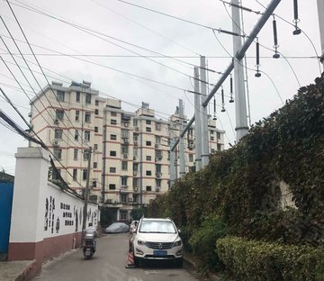 邓府山村