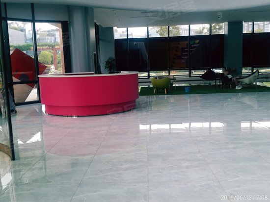 江苏工业设计服务中心大楼 