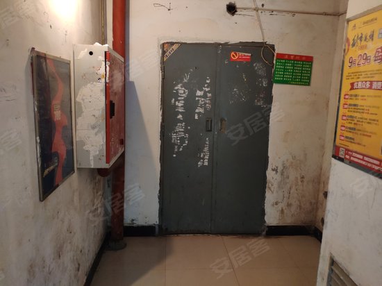 望涪居委综合楼 