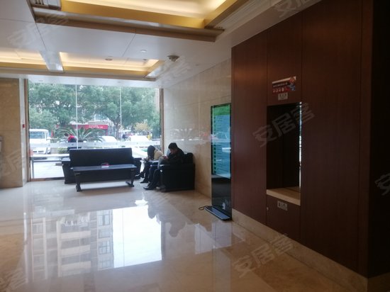 滨江庆春发展大厦 