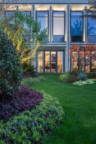 华发荟天府,临安地铁16号线临安广场站b1口往北100米 - 杭州华发荟