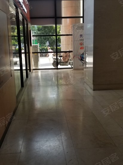 水岸国际LOFT公寓 