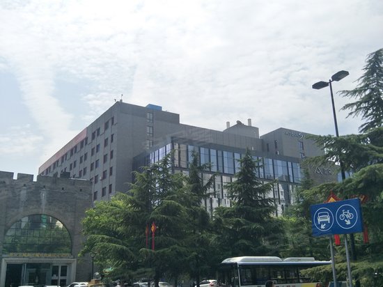 中国建设银行大厦 