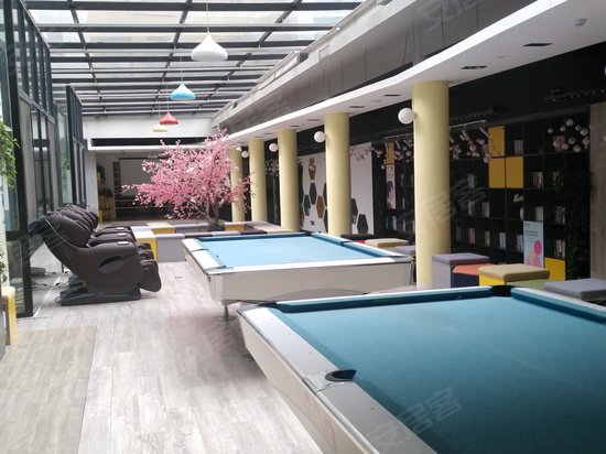 斜杠空间创业园 