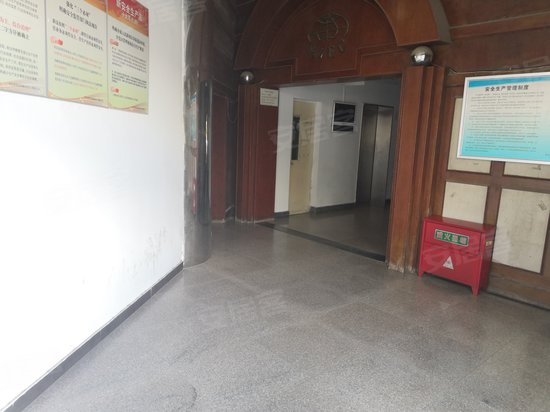 河北进出口大厦 