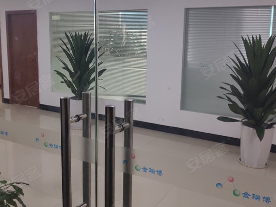 德润科技商务中心 