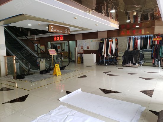 天伦鞋业交易中心(办公) 