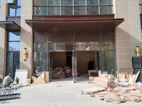 保利堂悦翡翠公馆 