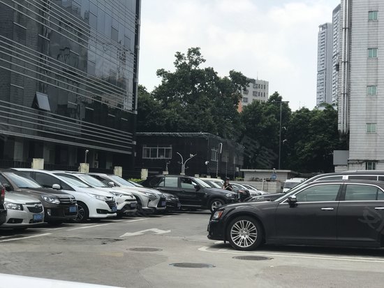 满京华投资大厦 