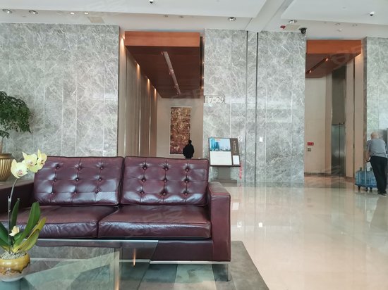 青岛香格里拉中心(商住楼) 