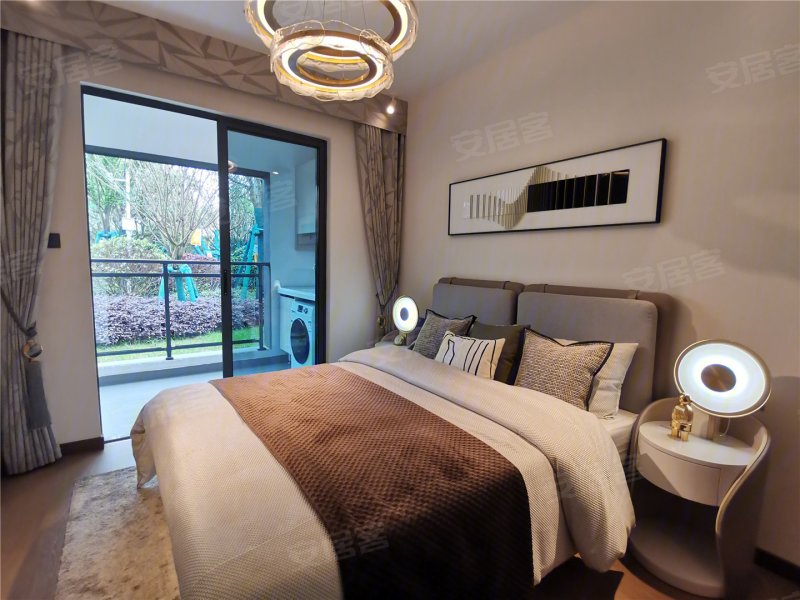 卓越洋湖晴翠(新房)4室2厅2卫143㎡南229万