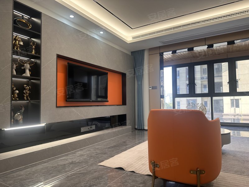 鄂中·君廷公元4室2厅137.34㎡63万二手房图片