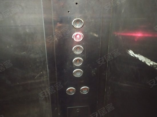 吴越新天地广场 