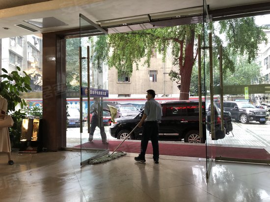 国栋中央商务大厦 