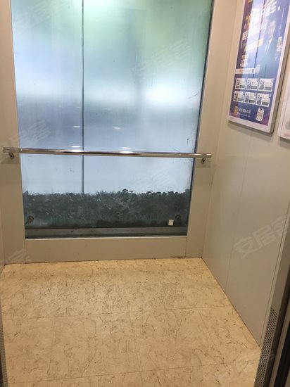 贝客公寓和燕路店 