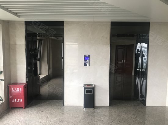 长春建设集团大厦 