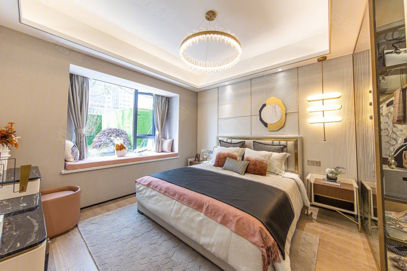 城发恒伟·东风映18973室2厅2卫184㎡南282万