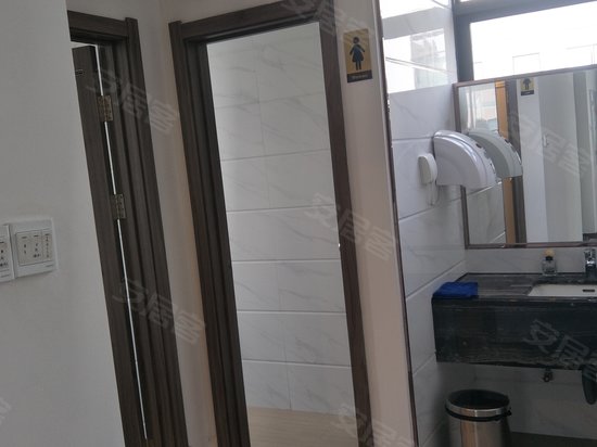 碧桂园新亿德大厦 