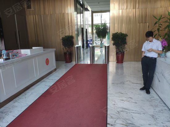 华亚国际金融大厦 