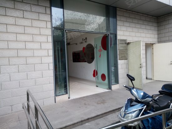 动漫大场文景楼 