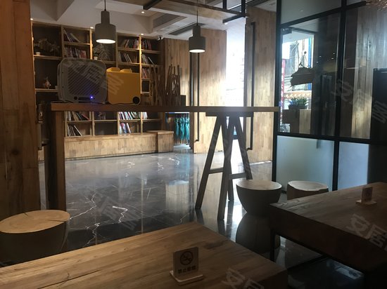 微八逸居酒店(广州火车站店) 