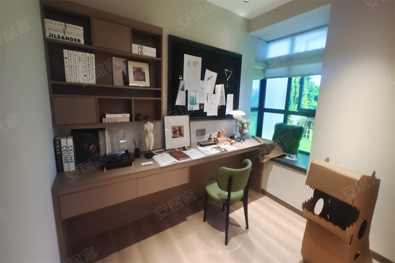 中交·锦上3室2厅102㎡52万二手房图片