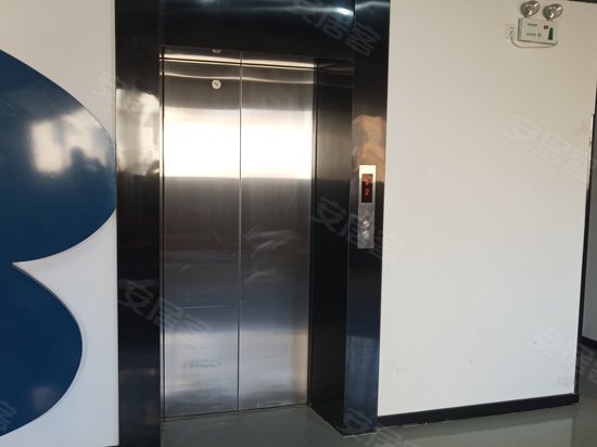 曲阳路489弄8号楼 