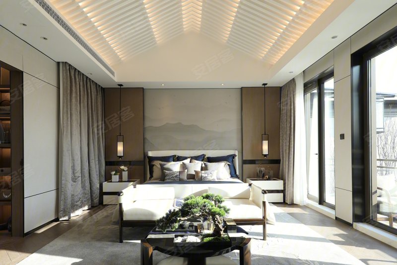 御西湖宋代徽派别墅上下两层送一个车位院子60120