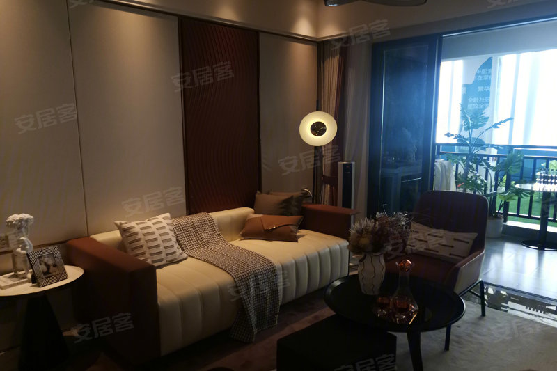 世茂璀璨时代(新房)3室2厅84.65㎡134万二手房图片