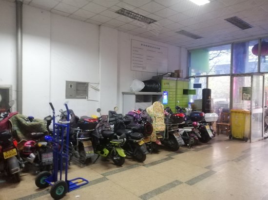 青云街综合办公楼 