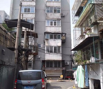 车公庄  北礼士路北区  98年 2室1厅 近地铁 精装