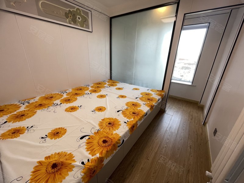 西置·瑀美福景4室2厅4卫84.99㎡南北42万