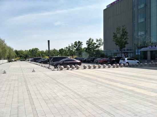 世界之花假日广场 