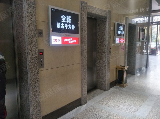 E客公寓CROSS万象汇 