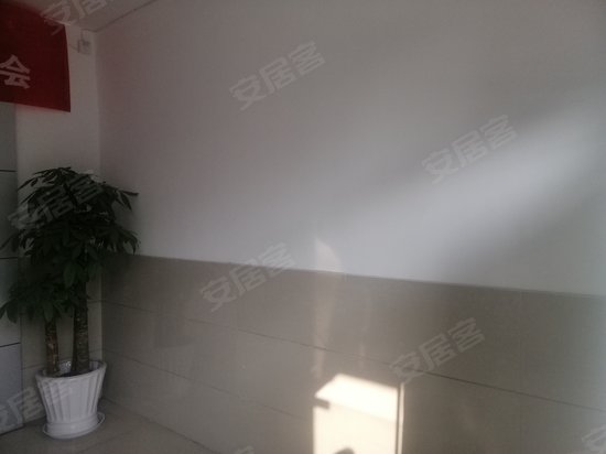 畔湖路117-1号办公楼 