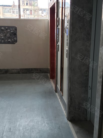 健龙果岭公元(商住楼) 