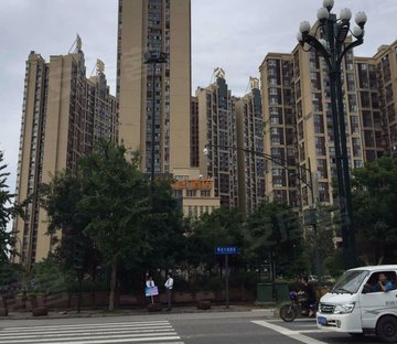 保利拉斐公馆