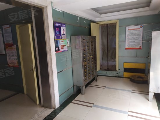 太湖明珠世纪大厦 