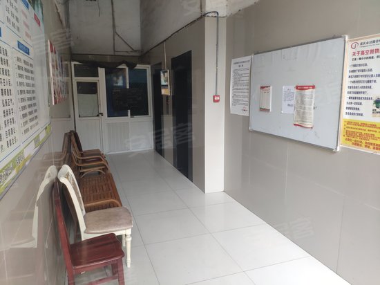 财富旺角邮政综合楼 