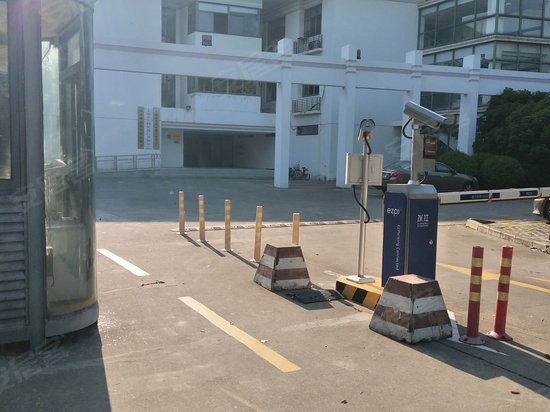 碧波路500号办公楼 