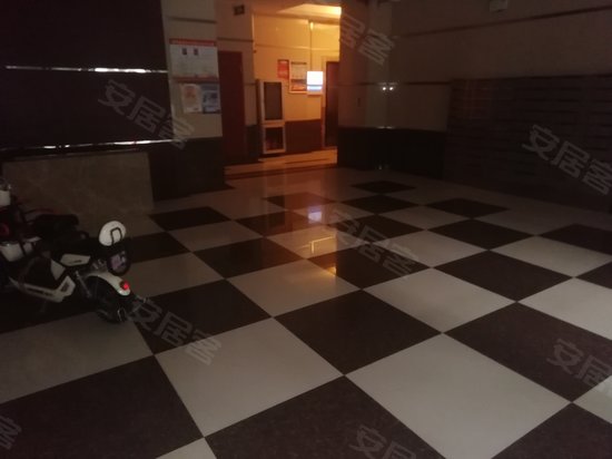 高速滨湖时代广场 