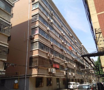 西钢东一区家属院