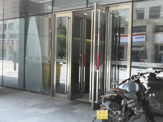 富力十号朗悦居(商住楼) 